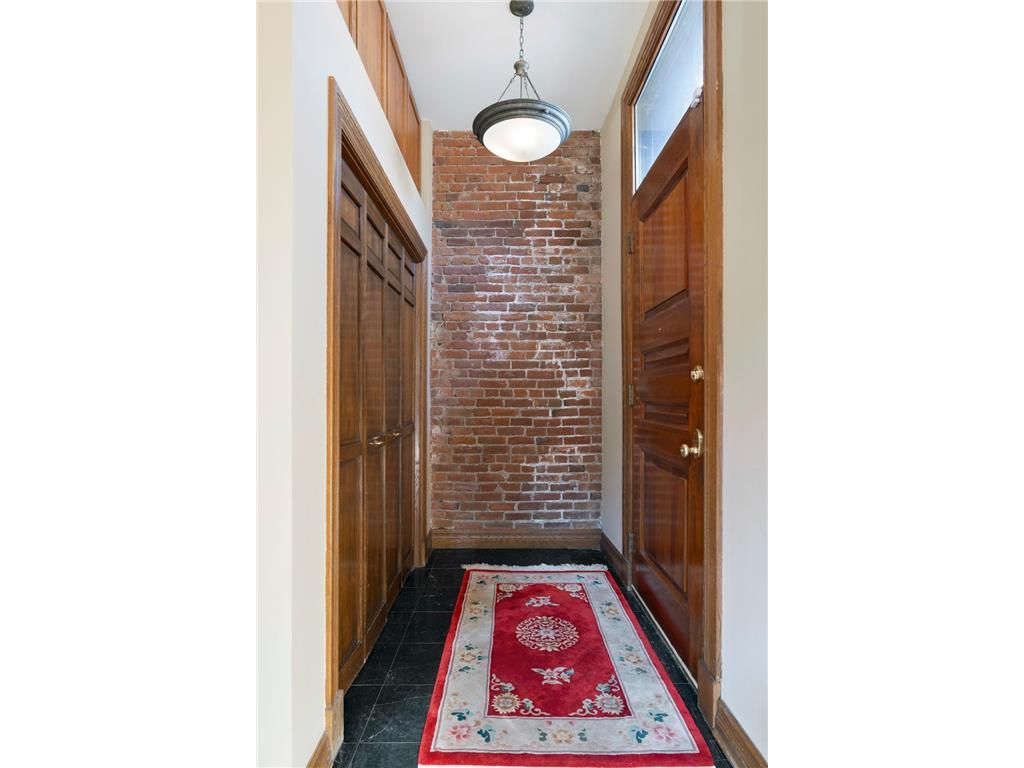 71 Mackubin Street
