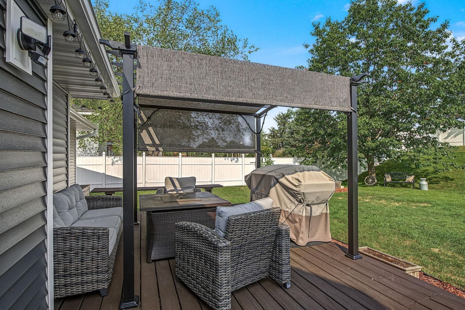 Property Photograph 31
