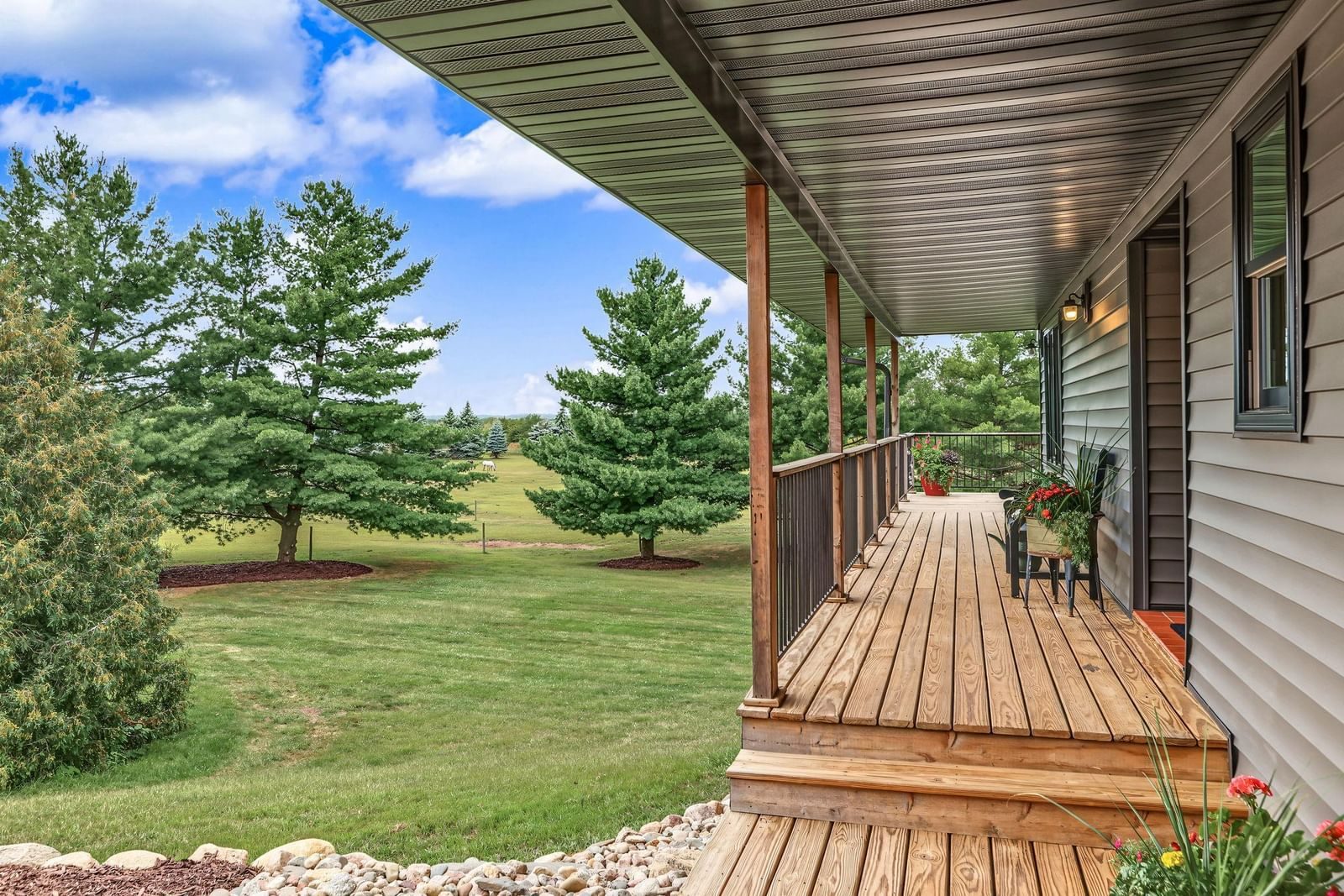 Property Photograph 4