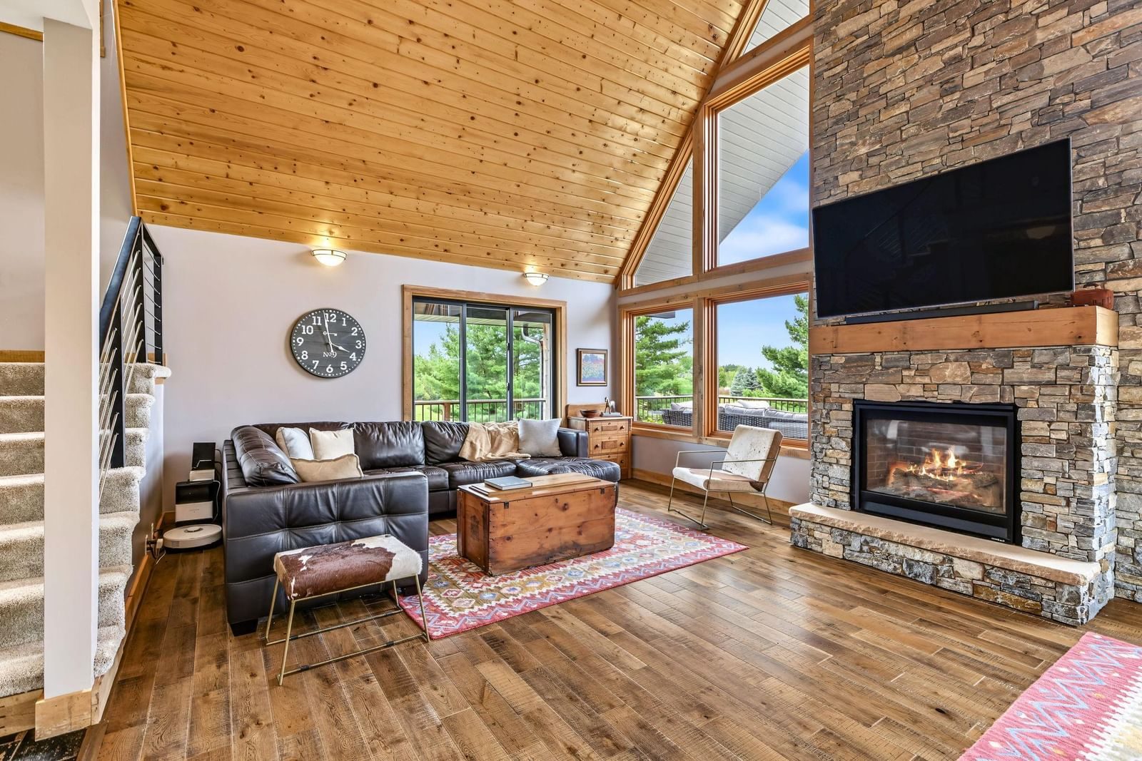 Property Photograph 8