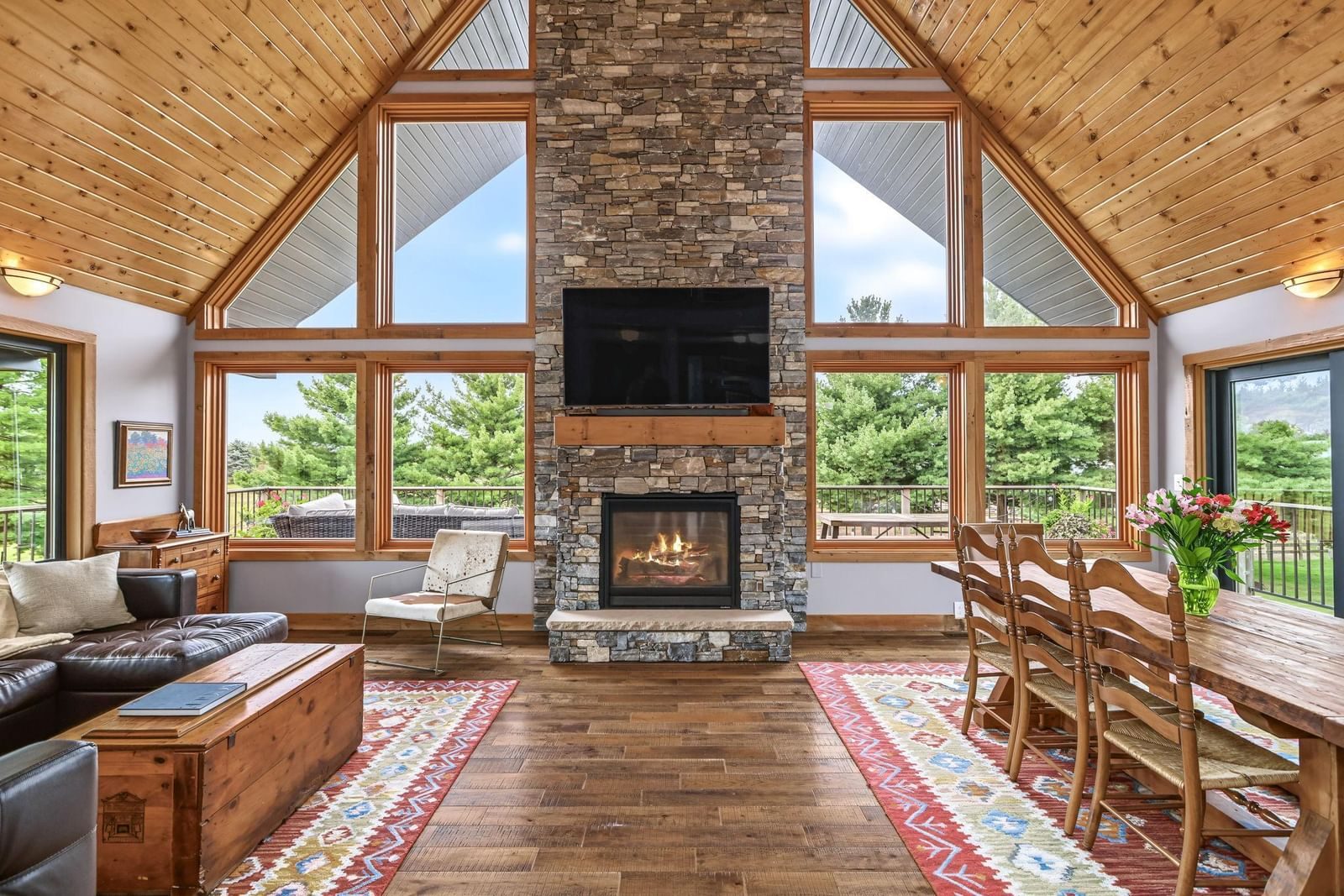 Property Photograph 9
