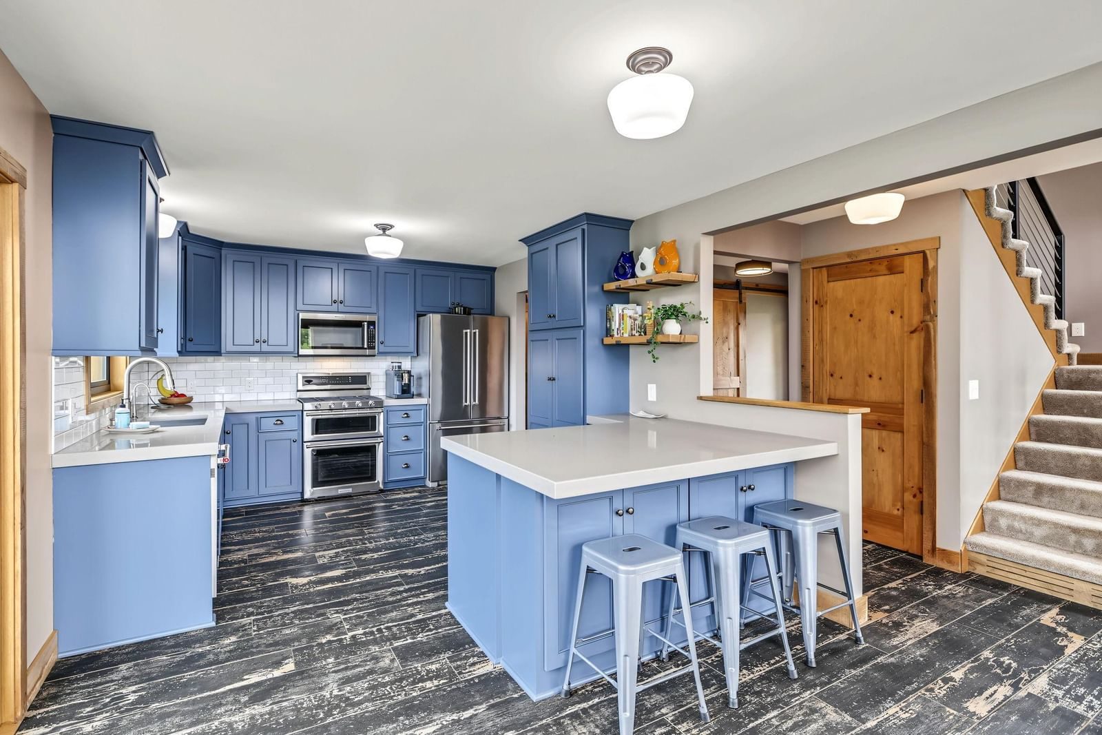 Property Photograph 17