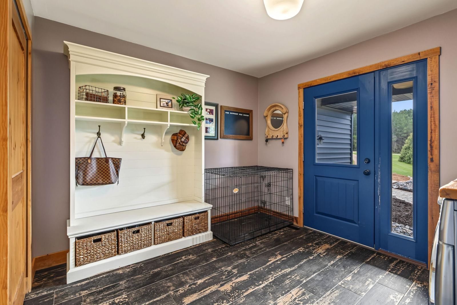 Property Photograph 23