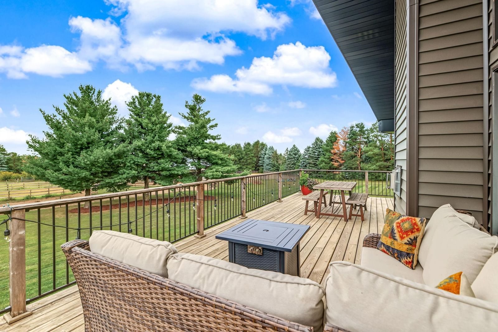 Property Photograph 41