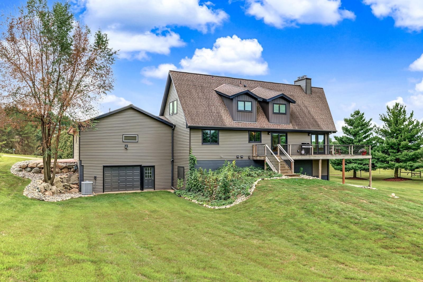Property Photograph 44