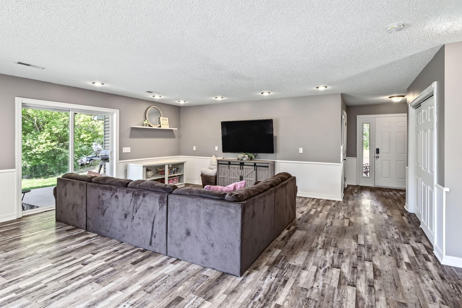 Property Photograph 3