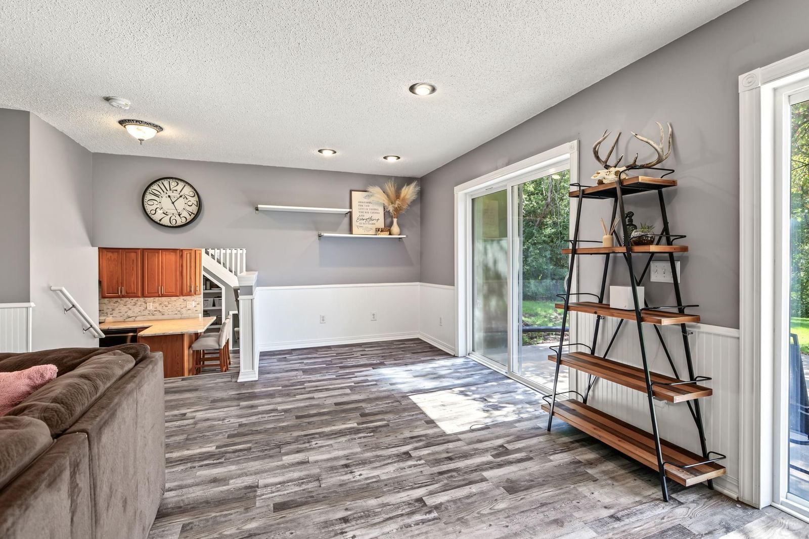 Property Photograph 9