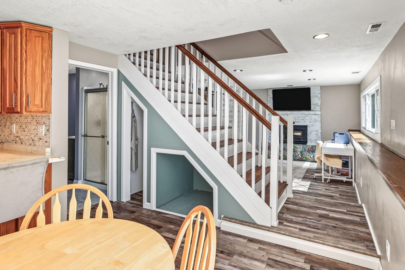 Property Photograph 18