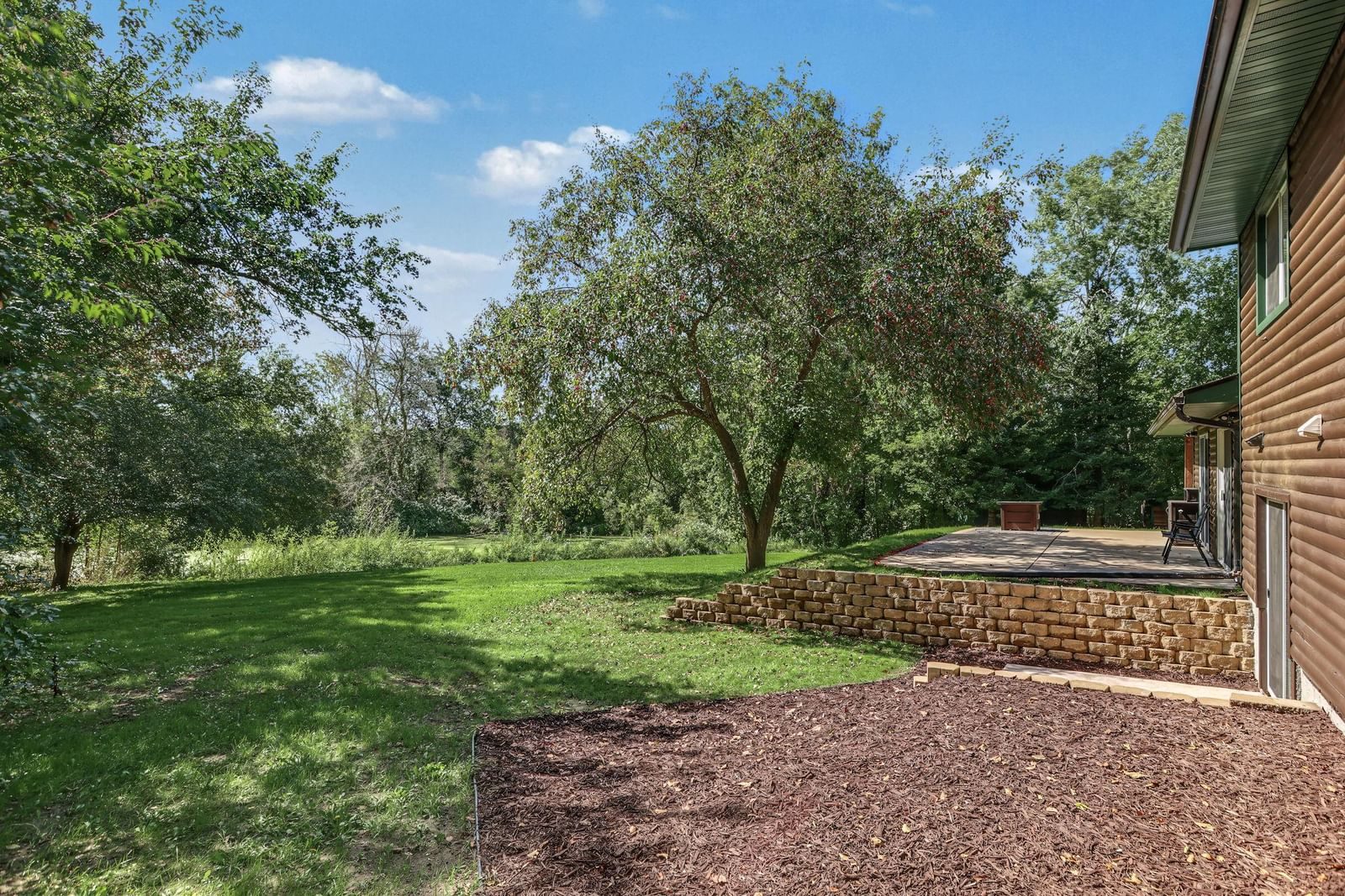 Property Photograph 36